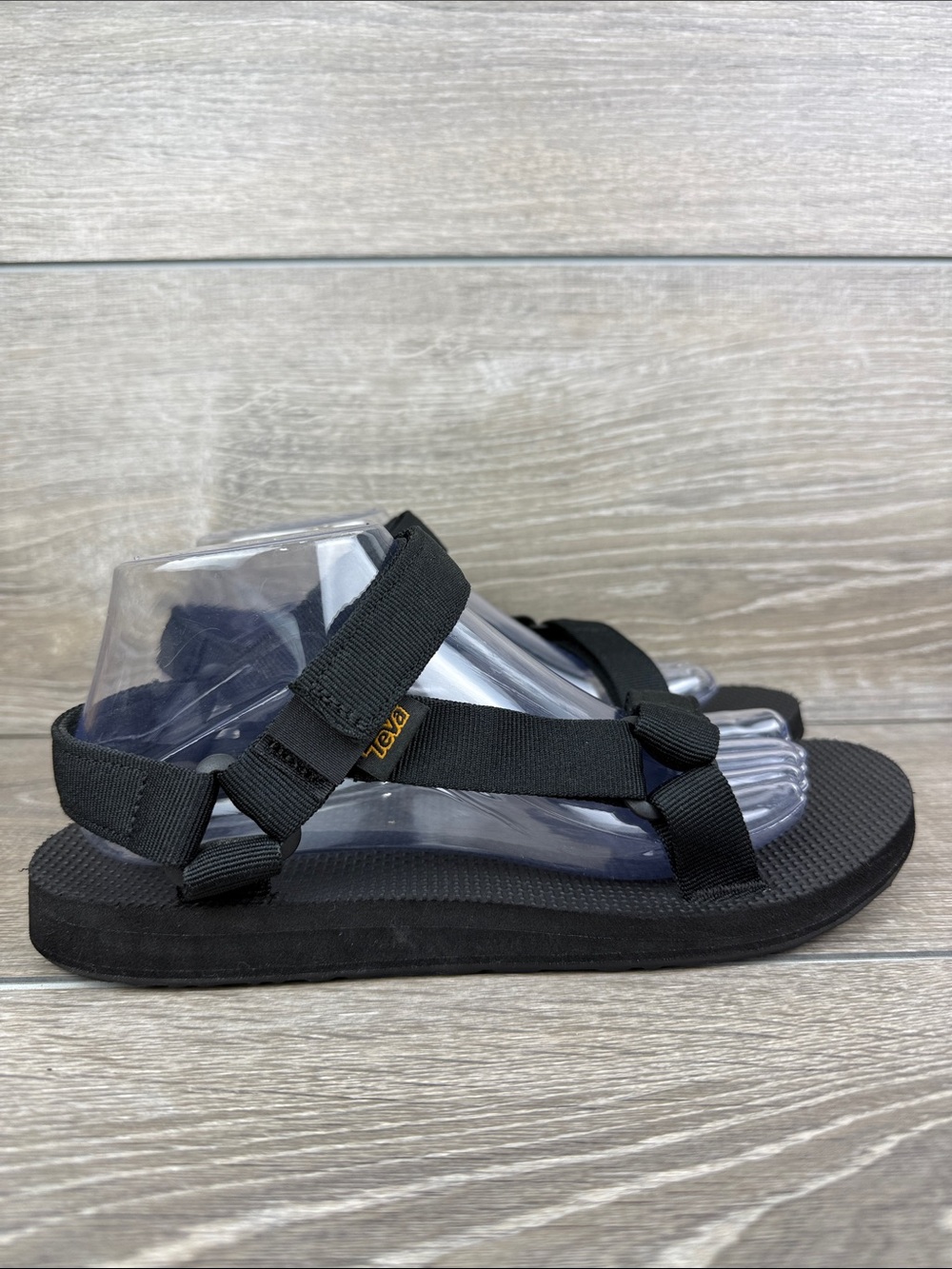 Teva Original Universal Women’s Sz 9 Black Adjustable Hook & Loop Strap Sandals